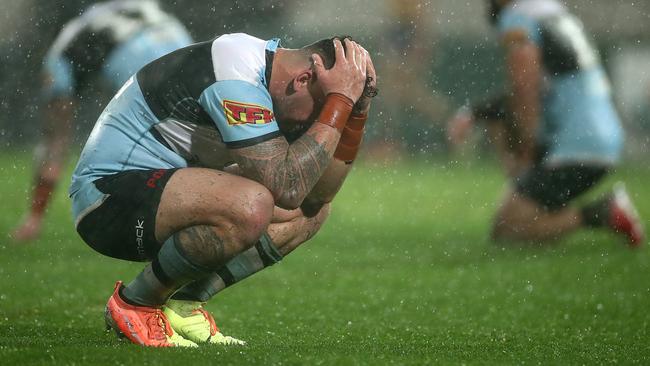 SYDNEY, AUSTRALIA - AUGUST 09: Braden Hamlin-Uele of the Sharks looks dejected after losing the round 13 NRL match between the Cronulla Sharks and the Parramatta Eels at Netstrata Jubilee Stadium on August 09, 2020 in Sydney, Australia. (Photo by Cameron Spencer/Getty Images)