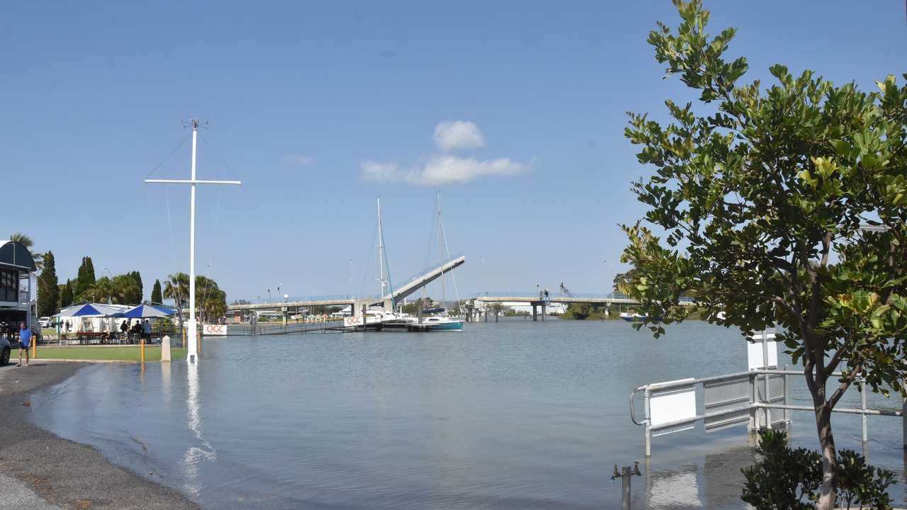 gladstone yacht club weather