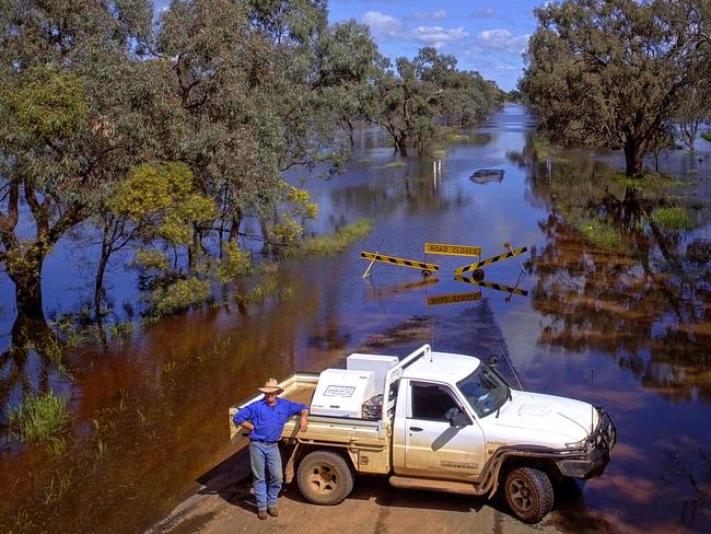 NSW floods: Forbes residents ordered to evacuate as Lachlan River ...