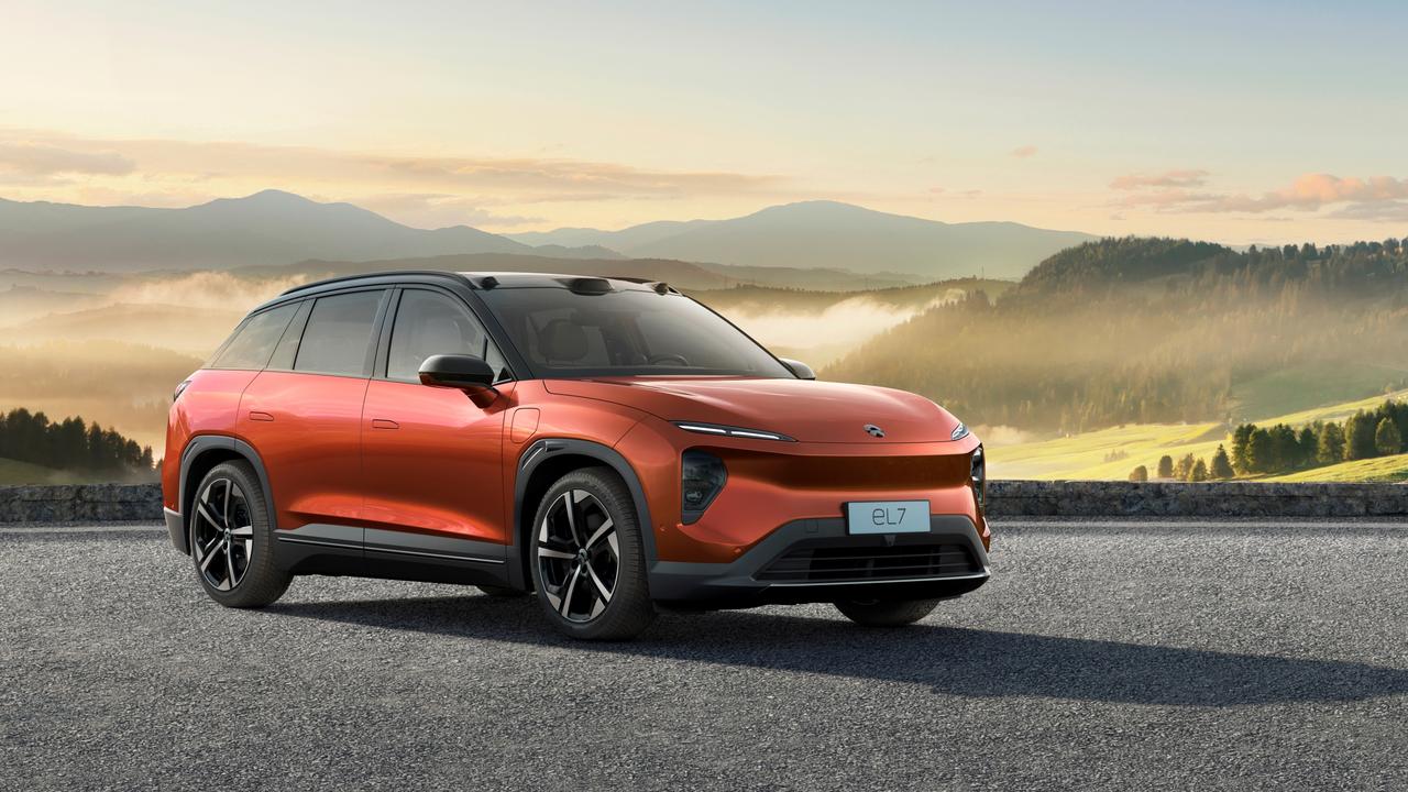 SUV fans should wait for the Nio EL7.