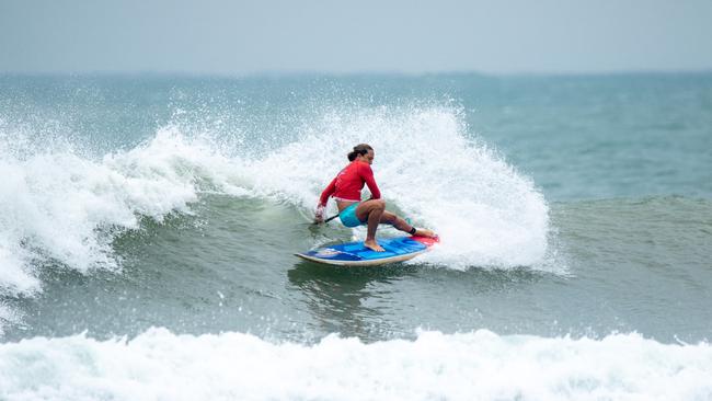 Shakira Westdorp claims her third consecutive World SUP title at Hainan, China. Photo: Imenez/ISA