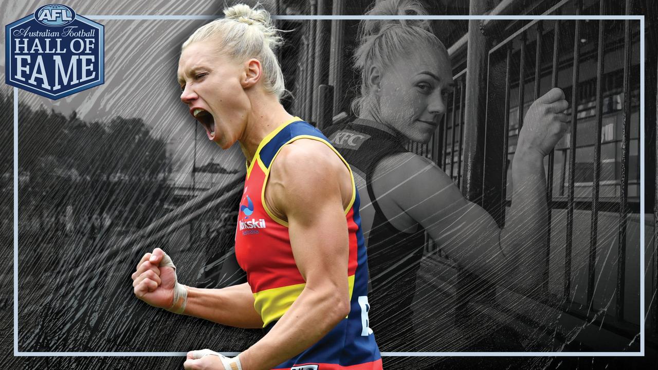 ‘World’s just stopped’: Phillips a star who changed footy forever