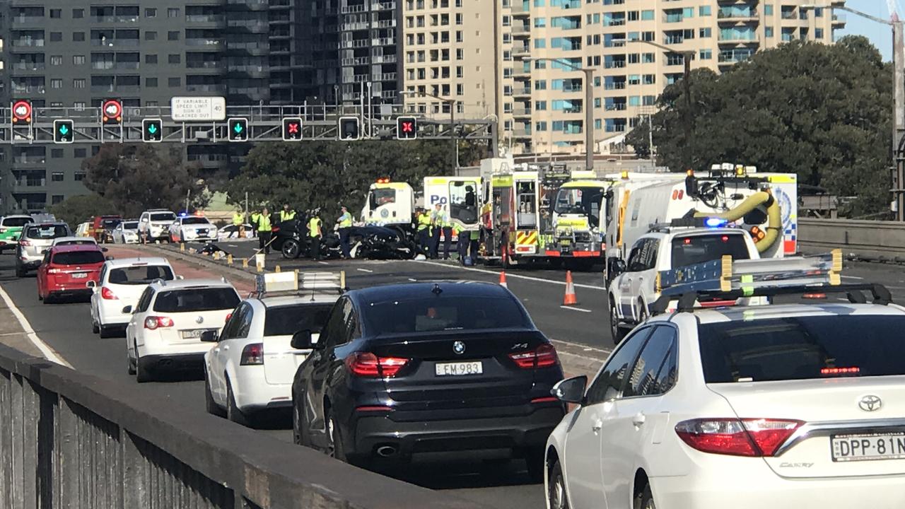 Sydney Harbour Bridge Crash: Driver On Wrong Side Of The Road | News ...