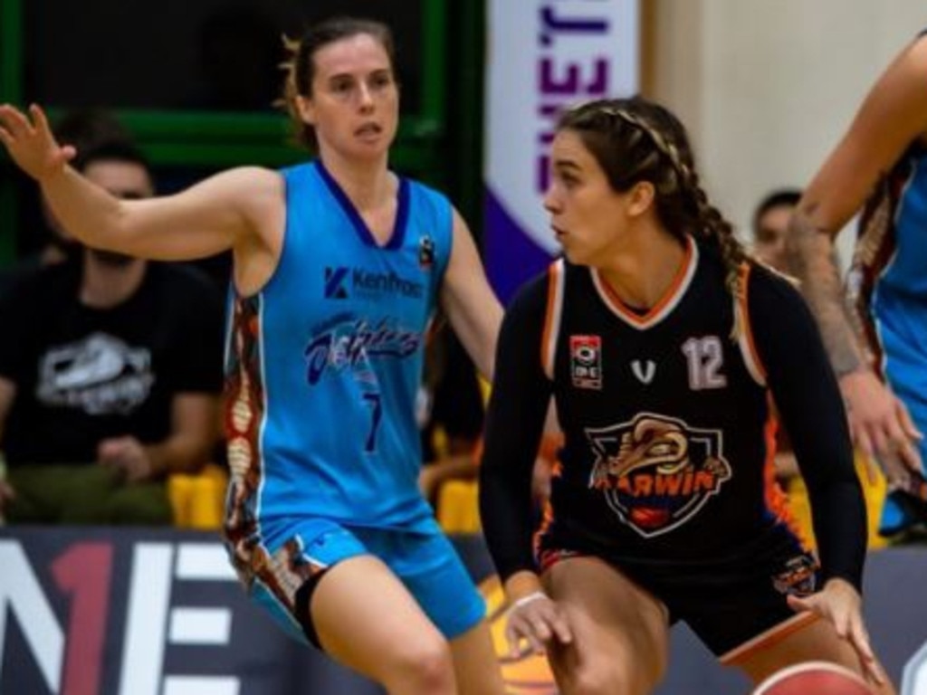 Erin Bollmann has returned from a wrist injury to dominate for the Ellas Titans, playing the first match one-handed. Picture: Darwin Salties.