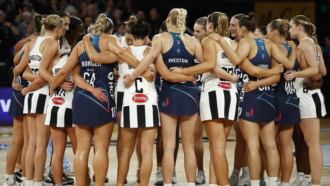 Both sides huddle after the round 13 Super Netball match between Melbourne Vixens and Collingwood Magpie. Picture: Getty Images)