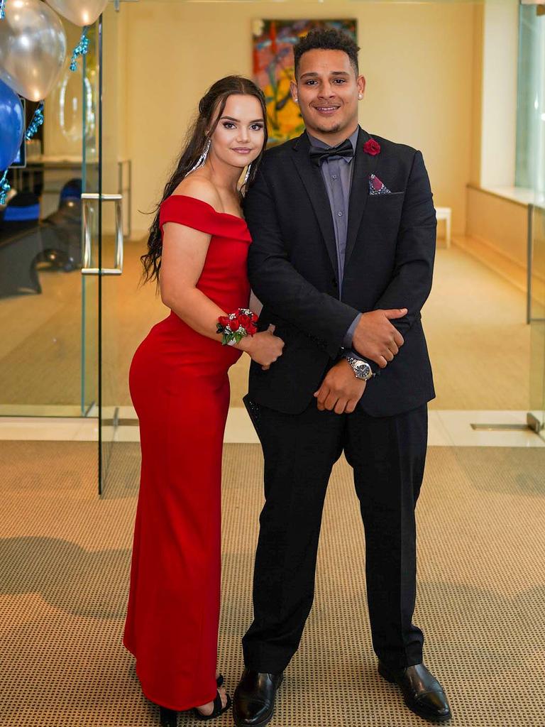 In photos: Smithfield High students celebrate formal at The Reef Hotel ...