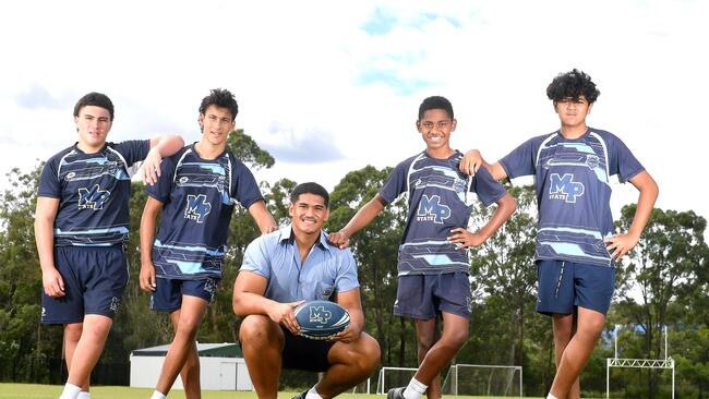 Alex Leapai, middle, with Mabel Park SHS players from year 7-year 10.