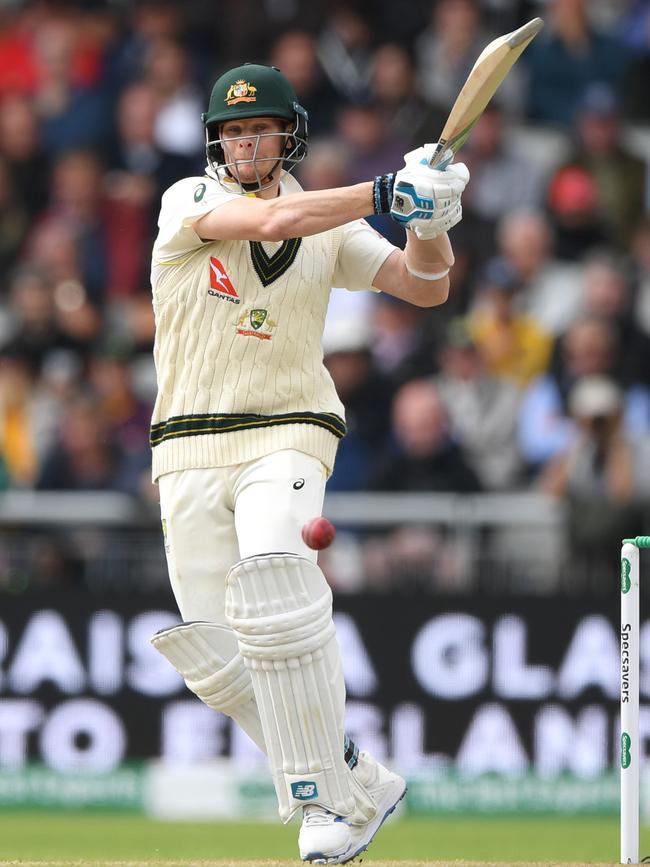 Steve Smith pulls a ball to the boundary during day two of the 4th Ashes Test Match.