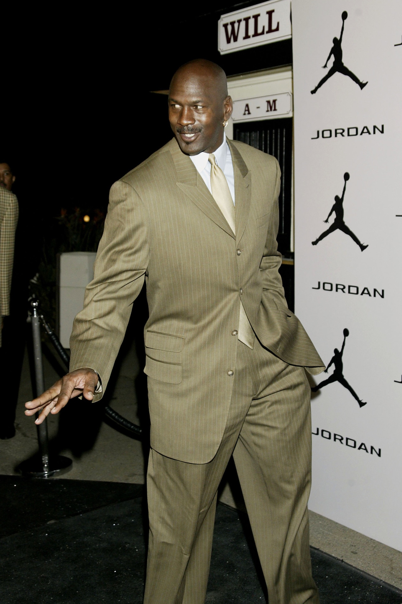 Michael Jordan changed the fashion game, one beret and gold hoop at a time  - ESPN