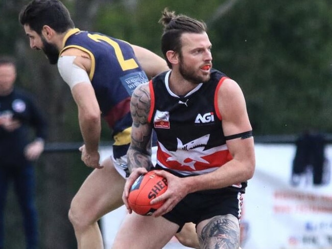 Park Orchards coach Jarrod Bayliss on the go in the Eastern Football League (EFL). Picture: Davis Harrigan