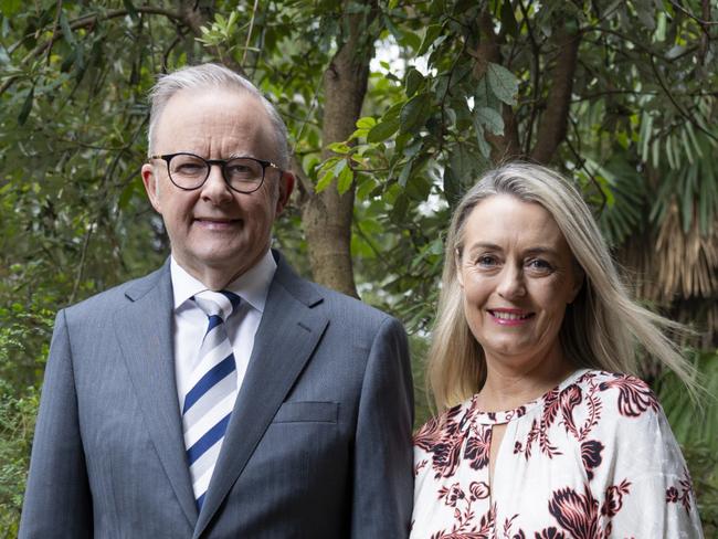 WARNING WARNING STRICT EMBARGO NO ONLINE UNTIL SATURDAY 8TH MARCH 2025 NO AUS NO NEWS.COM WARNING WARNING  CANBERRA, AUSTRALIA  - NewsWire Photos - MARCH 7 2025: Prime Minister Anthony Albanese and Jodie Haydon at the Lodge in Canberra. Picture: NewsWire / Martin Ollman