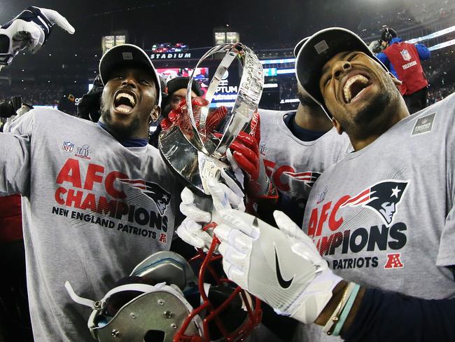 FOXBORO, MA - JANUARY 22: New England Patriots players celebrate after defeating the Pittsburgh Steelers 36-17 to win the AFC Championship Game at Gillette Stadium on January 22, 2017 in Foxboro, Massachusetts. Maddie Meyer/Getty Images/AFP == FOR NEWSPAPERS, INTERNET, TELCOS & TELEVISION USE ONLY ==