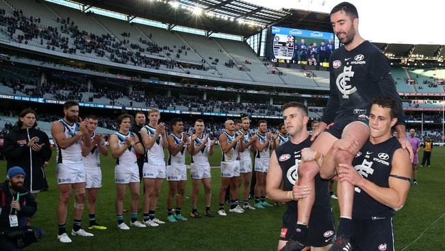 Port Adelaide played helped form a guard of honour for Simpson. Picture: Michael Klein