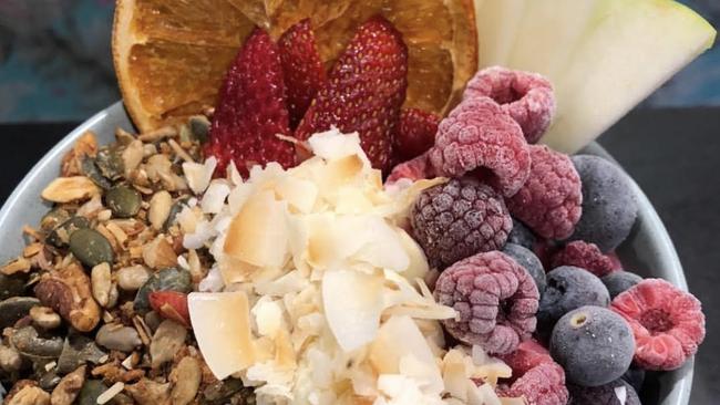 Smoothie bowl at Forreal Kitchen, Nobby Beach.