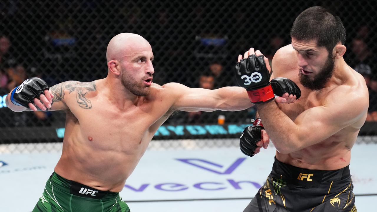 Alexander Volkanovski of Australia punches Islam Makhachev of Russia in the UFC lightweight championship fight during the UFC 284 even. Picture: Chris Unger/Zuffa LLC via Getty Images