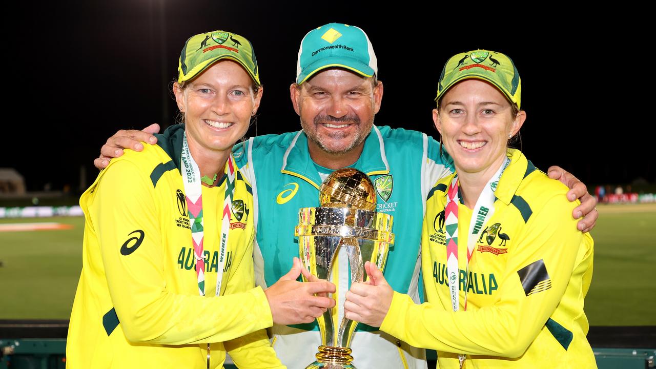 Meg Lanning (L) will be very difficult to replace. Picture: Getty Images