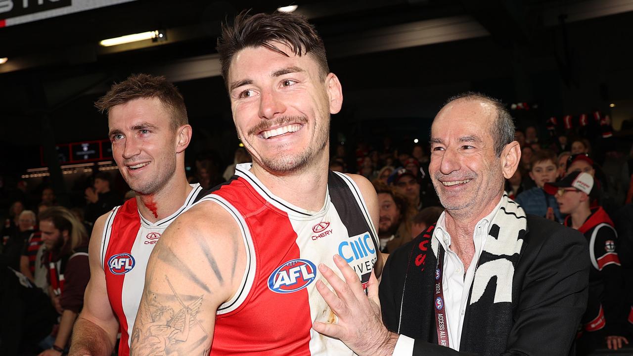 St Kilda vice-captain Callum Wilkie hopes in-demand free agent Josh Battle chooses to remain at Moorabbin next season. Picture: Kelly Defina / Getty Images