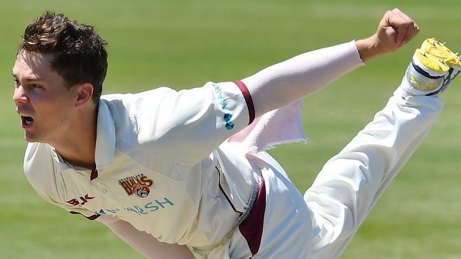 ADELAIDE, AUSTRALIA - NOVEMBER 02: Mitchell Swepson of the Queensland Bulls bowls during day four of the Sheffield Shield match between New South Wales and Queensland at Karen Rolton Oval on November 02, 2020 in Adelaide, Australia. (Photo by Mark Brake/Getty Images)