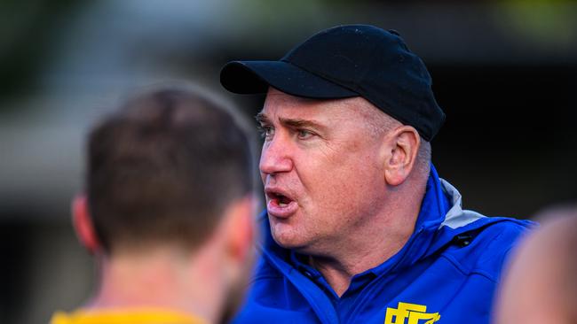 Eley Park coach Matt Embling. Image: Dennis Timm/VAFA Media.