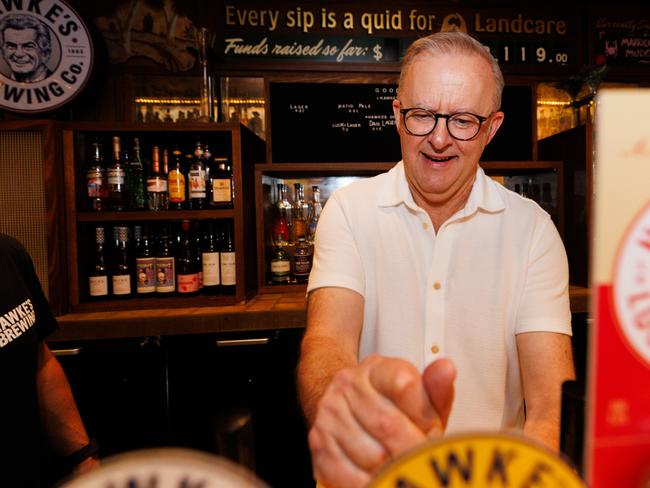 SYDNEY, AUSTRALIA. NewsWire Photos. MARCH 01, 2025. The Prime Minister Anthony Albanese attended the Bob Hawke Beer and Leisure Centre in Marrickville. Picture: NewsWire/ Tim Pascoe