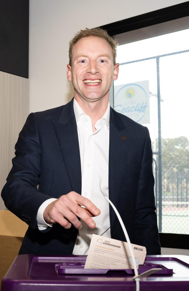 South Australian Opposition Leader David Speirs puts his vote in the box at the Kauri Community and Sports Centre polling place. Picture: NCA NewsWire / Morgan Sette