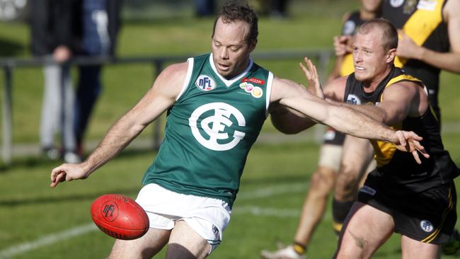 Matt Hyde in action for Greensborough. Picture: Richard Serong