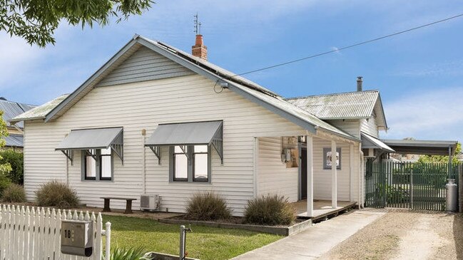 No. 18 Hamilton St, Murtoa, sold in November for $290,000.