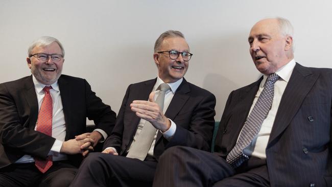 Anthony Albanese with former Labor prime ministers Kevin Rudd and Paul Keating at the ALP campaign launch in Perth last year.