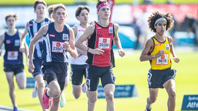 Athletes competing in Sunday’s U15 800m timed final 2.