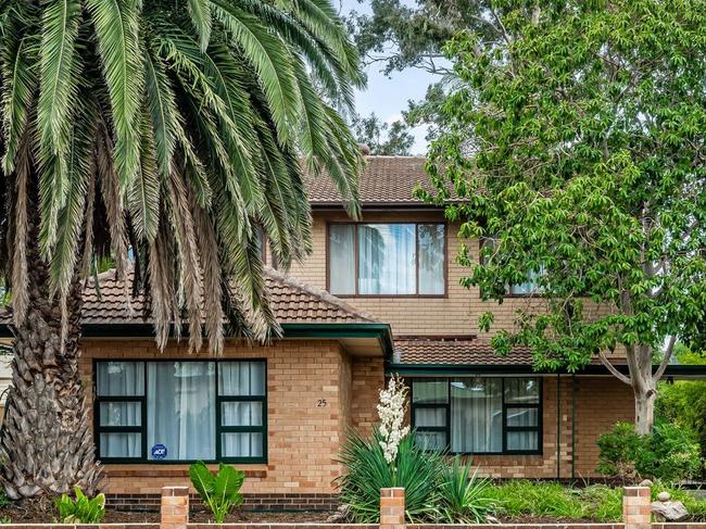 25 Essex St, Woodville Gardens. Picture: realestate.com.au