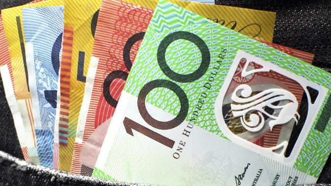 Australia’s $100 notes could soon have an expiry date.