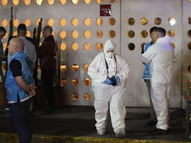 Forensic investigators at the hotel where Liam Payne died. Picture: AP Photo/Natacha Pisarenko