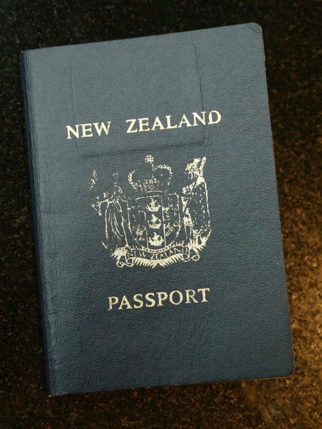 New Zealand passport holders who visited Australia before September 1, 1994, for any reason for any length of time maybe eligible for a Returned Resident Visa.