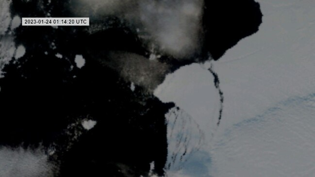 Antarctic: vast iceberg breaks off