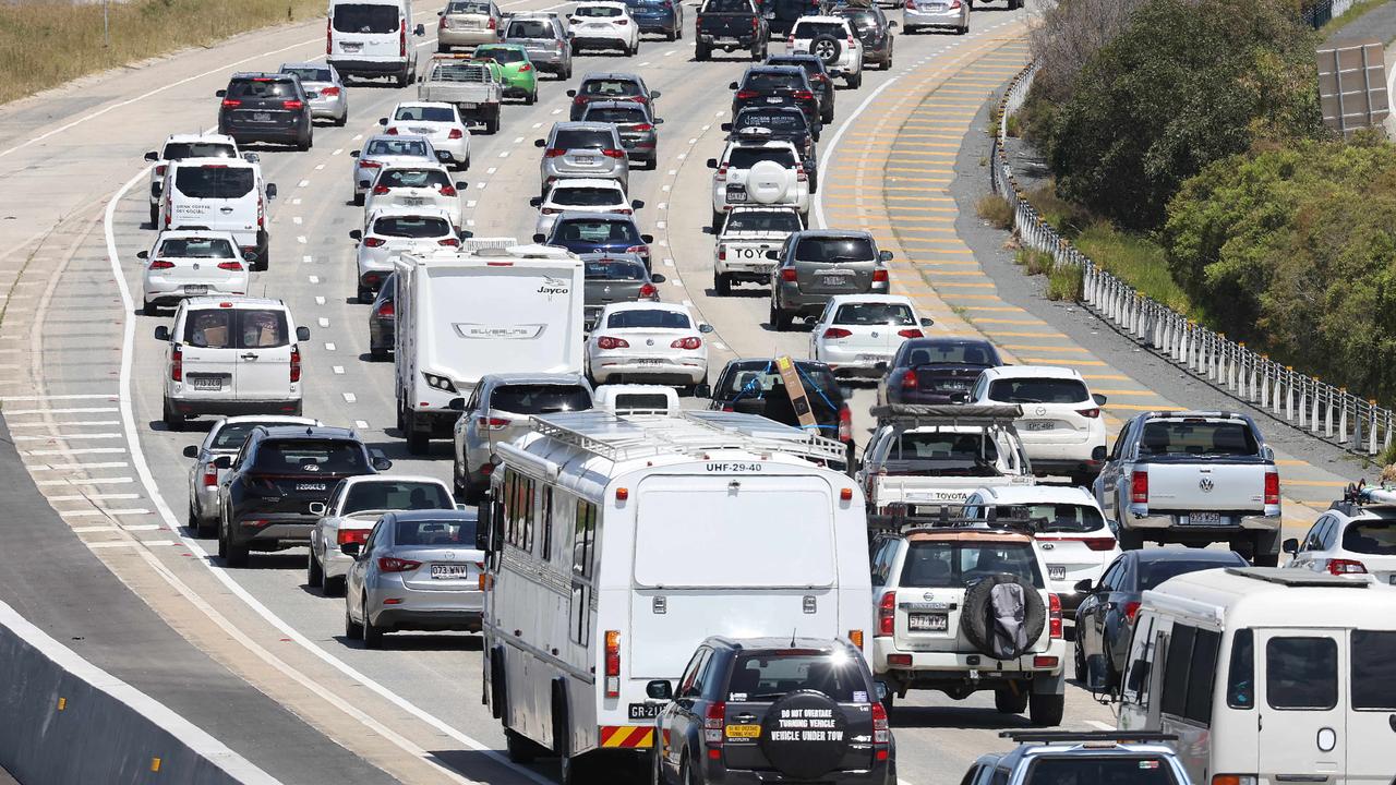 M1 Ormeau crash: Lanes closed after motorcyclist injured | Gold Coast ...