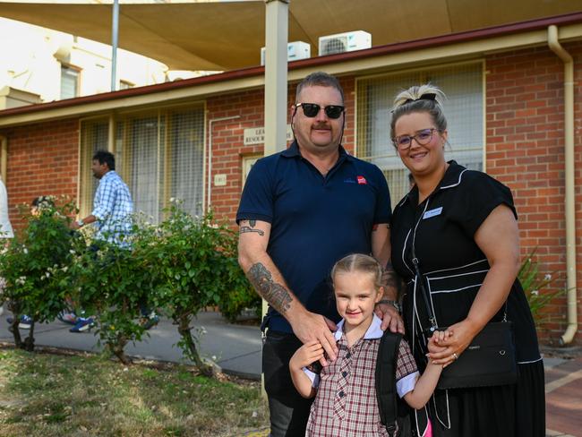 Girton Grammar Bendigo prep Annie Kuhle with her parents on her first day of school. Picture: Supplied.