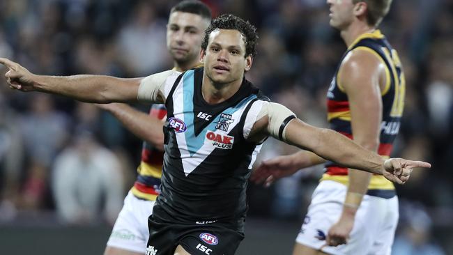 Steven Motlop kicks the Showdown winning goal in Round 8. Picture: Sarah Reed.