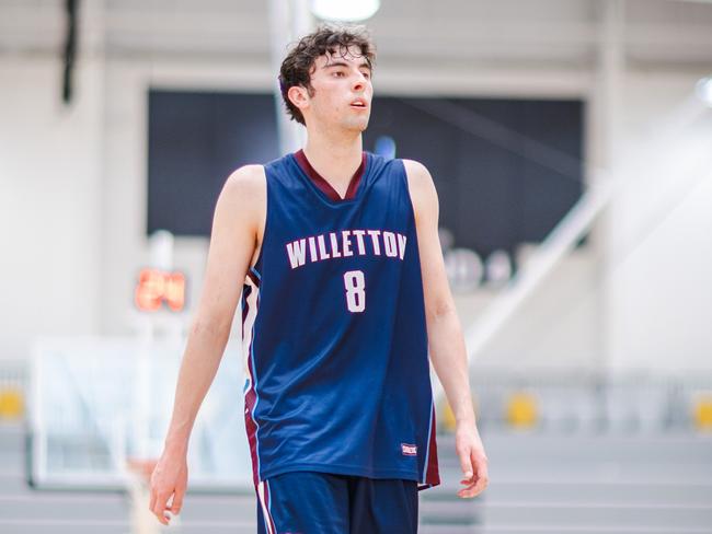 Ryan Coutts, pictured playing for Willetton Senior High during the Basketball Australia School Championships, will suit up for the Suns. Picture: Taylor Earnshaw