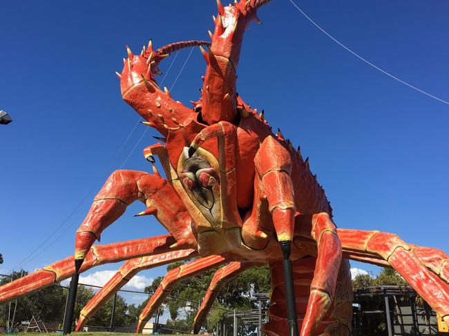 ICONS OF SOUTH AUSTRALIA - Larry Lobster - Larry the GIANT Lobster - Kingston, SE SA.