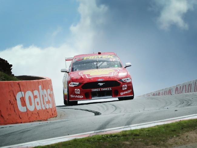 Scott McLaughlin flies around Mount Panorama. Picture: Rohan Kelly