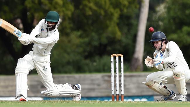 Bayswater batsman Tim Sugumar.