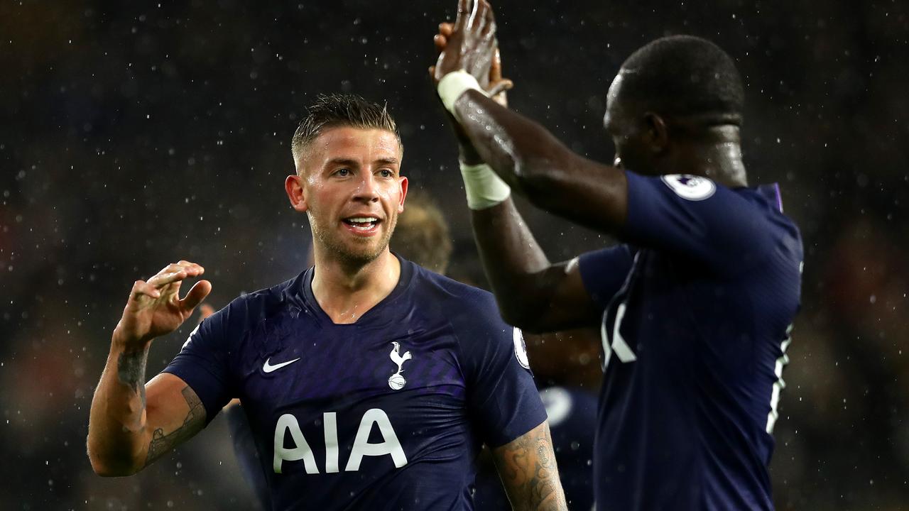 Toby Alderweireld (L) has signed on the dotted line.