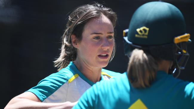 Will Ellyse Perry play on Thursday?