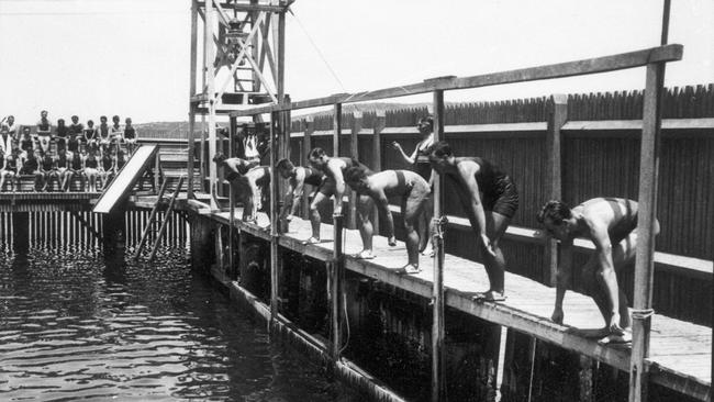 The gent's baths in the early 1900s. Picture Frank Bell, Northern Beaches Library