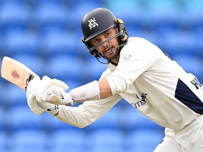 HOBART, AUSTRALIA - FEBRUARY 11: Peter Handscomb of Victoria bats on day 4 of the Sheffield Shield match between Tasmania and South Australia at Blundstone Arena, on February 11, 2025, in Hobart, Australia. (Photo by Steve Bell/Getty Images)