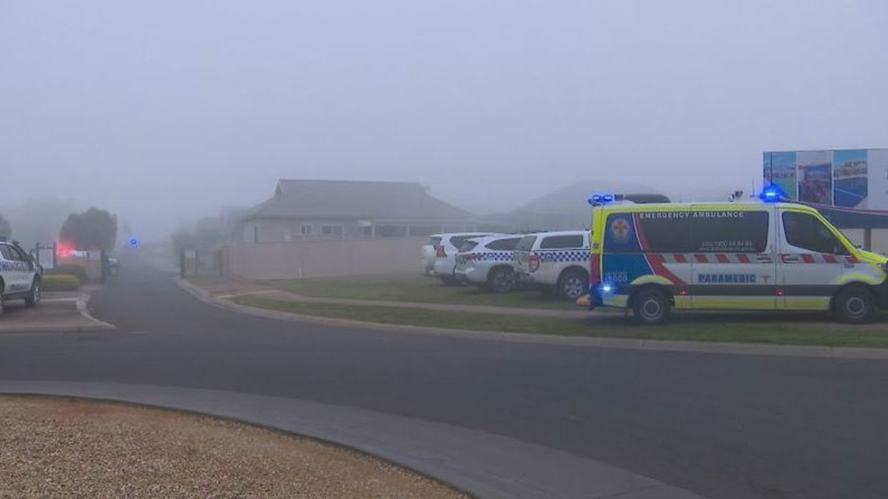 Kilmore, Victoria: Man dies in Royal Parade retirement village fire ...