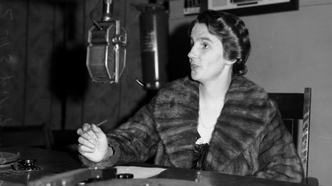 Dame Elisabeth Murdoch at 3DB in 1940 for the Good Friday Appeal. Picture: Herald &amp; Weekly Times.