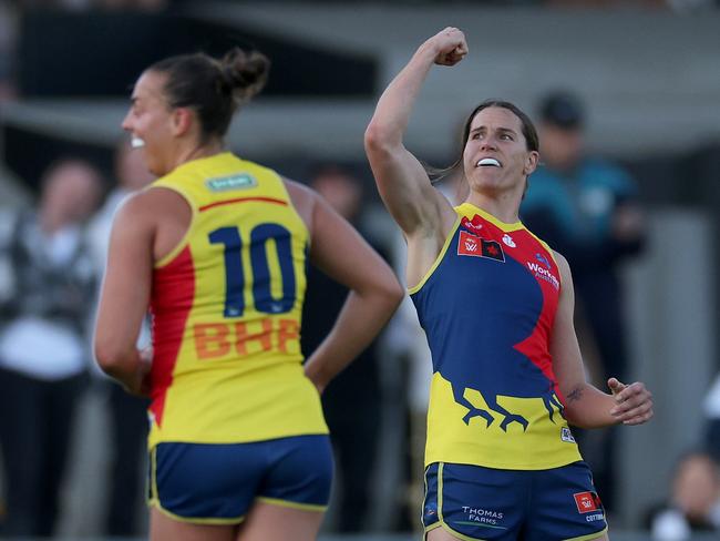 Chelsea Randall celebrates kicking a goal against Collingwood. Picture: Daniel Pockett/Getty Images)