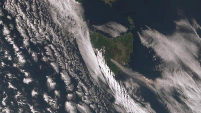 Satellite images of Tasmania showing the smoke plume from the Gell River Fire near Maydena. Picture: BOM Tasmania