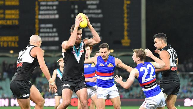 Charlie Dixon takes a mark against the Bulldogs. Picture: AAP Image/David Mariuz